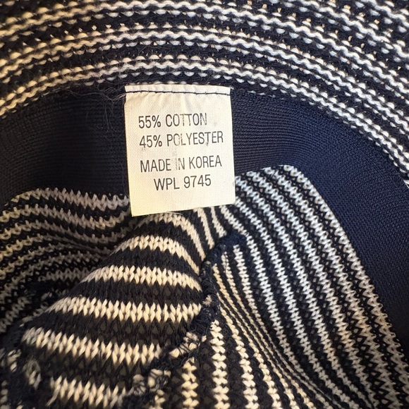Blue and White Striped Bucket Hat Vintage made in Korea - Picture 7 of 7